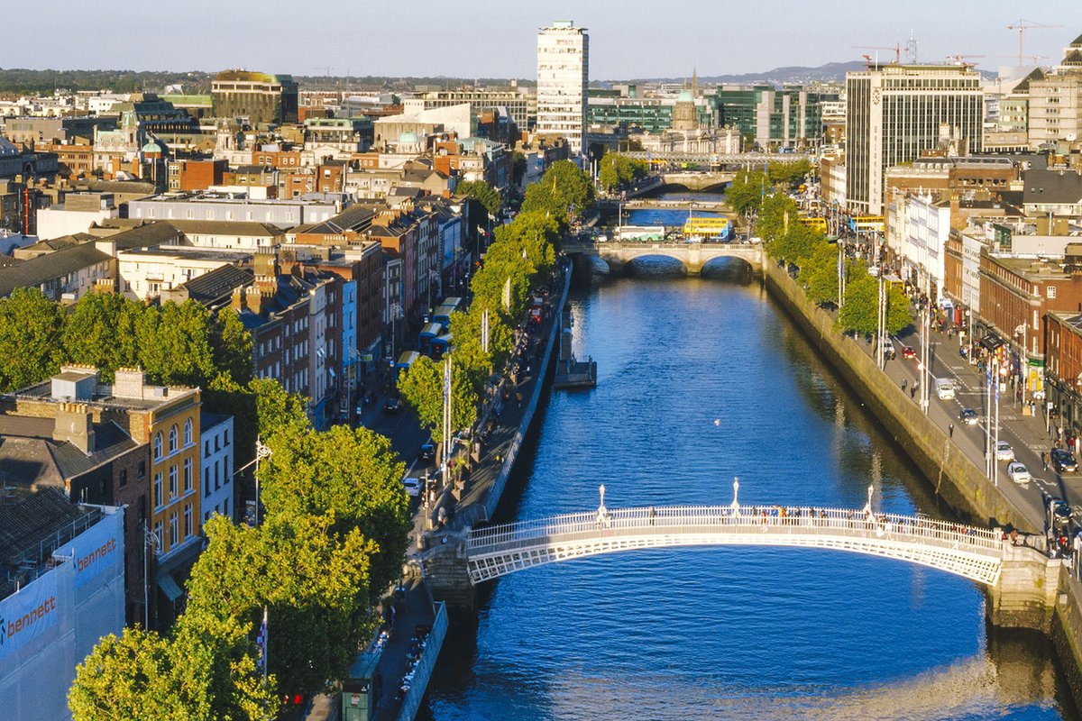 Driving a sustainable procurement transformation in a top Irish bank